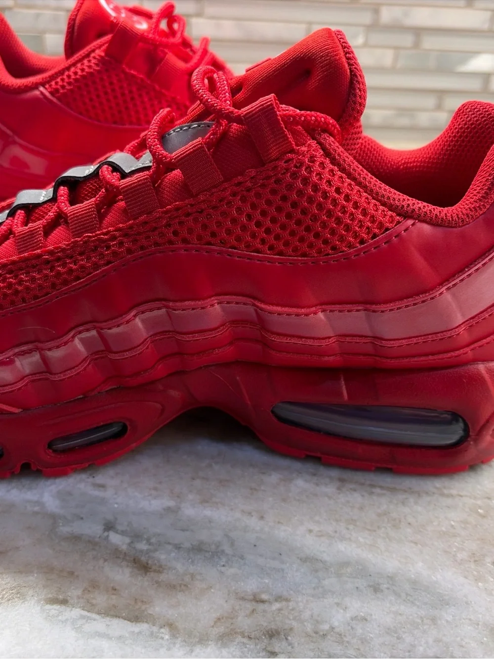 Nike Mens Bright Red Air Max 95  Style Sneakers